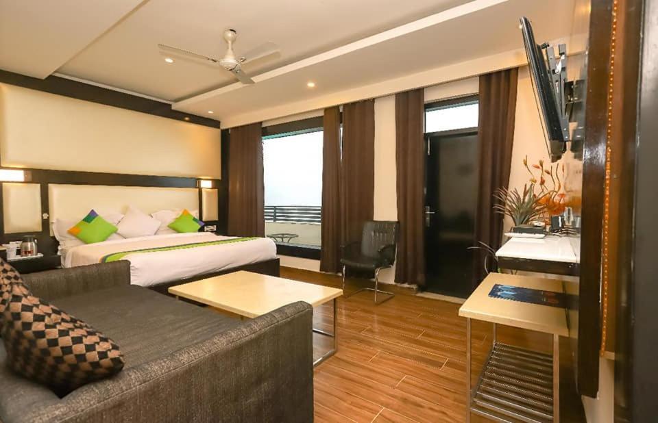 Hotel Black Magic Дармсала Екстер'єр фото